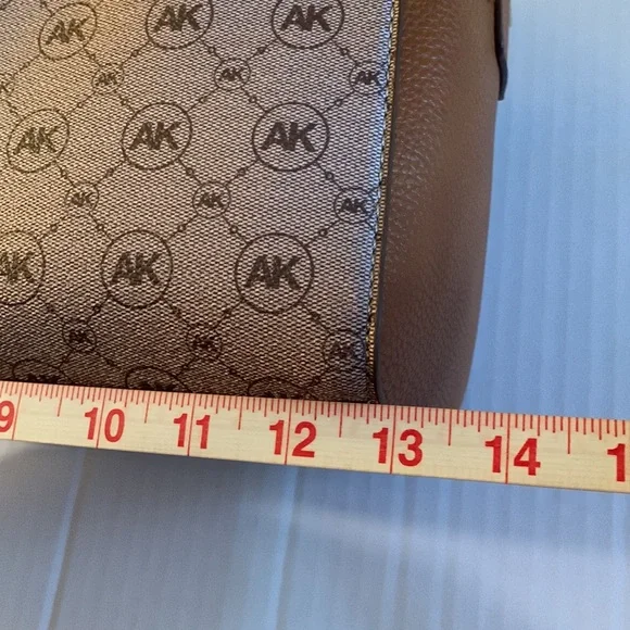 ANNE KLEIN. NWT. New Anne Klein logo design w/a varsity stripe down its … - Picture 10 of 12